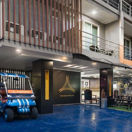 Aspira Suites Sukhumvit 20 Бангкок Экстерьер фото