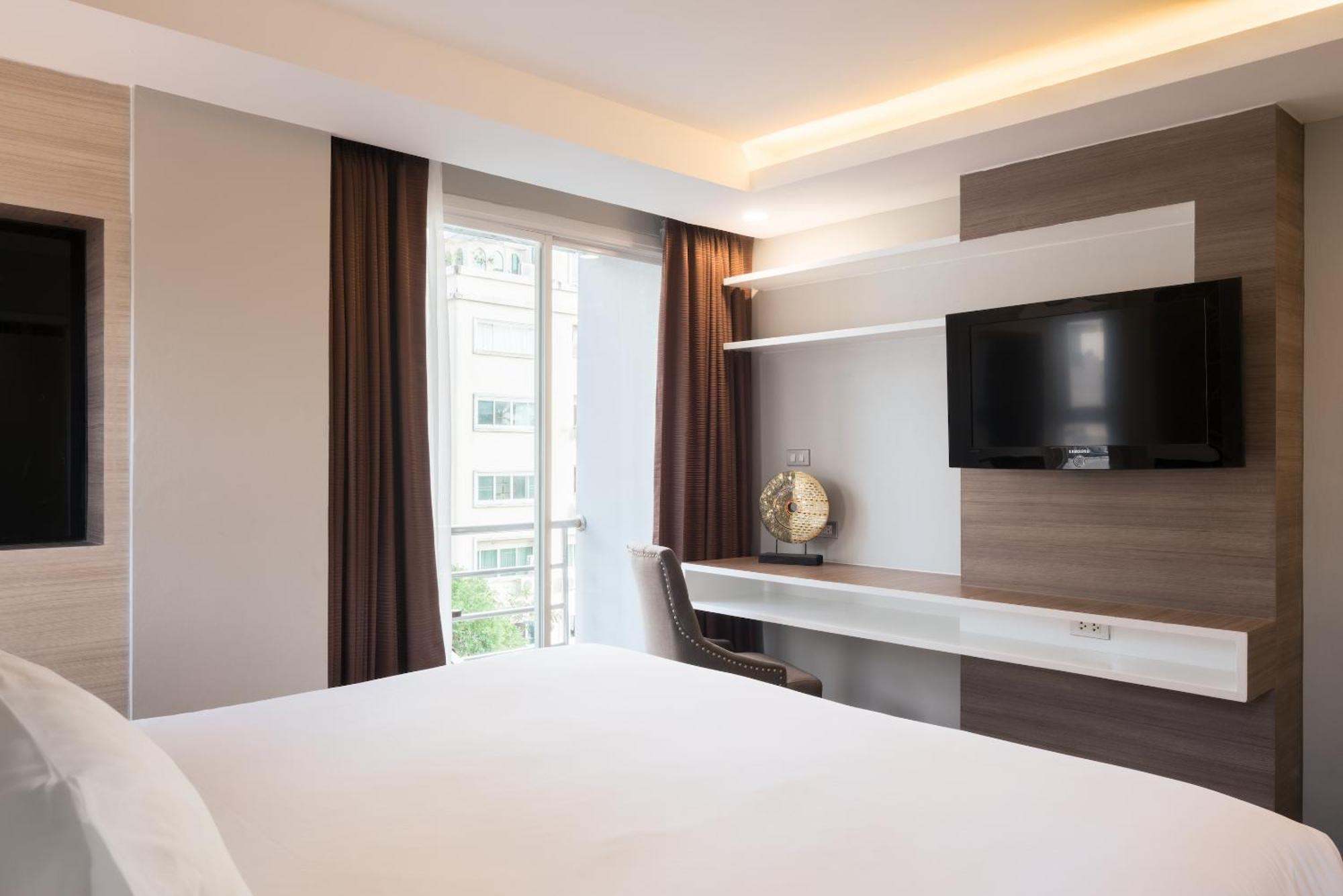 Aspira Suites Sukhumvit 20 Бангкок Экстерьер фото