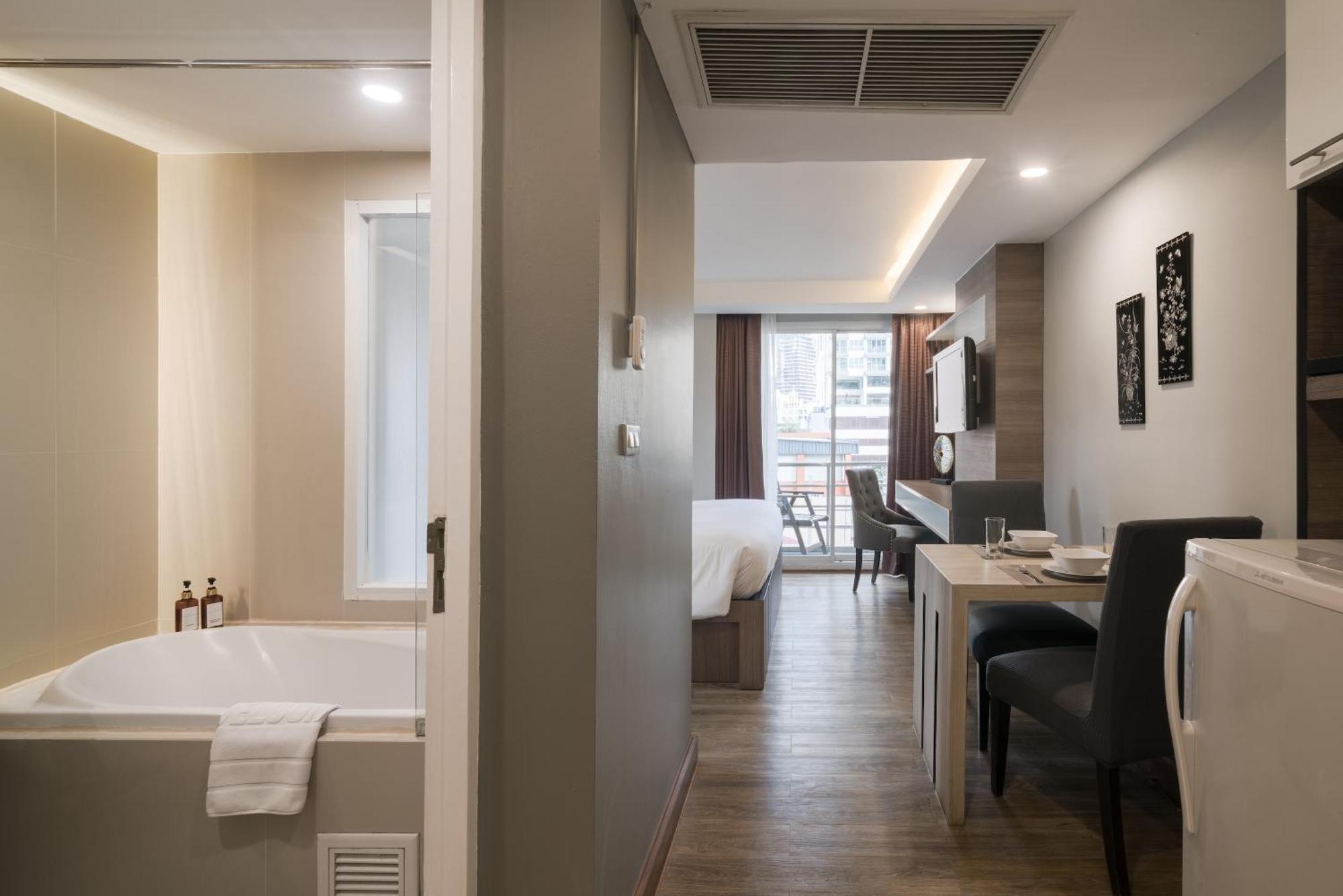Aspira Suites Sukhumvit 20 Бангкок Экстерьер фото