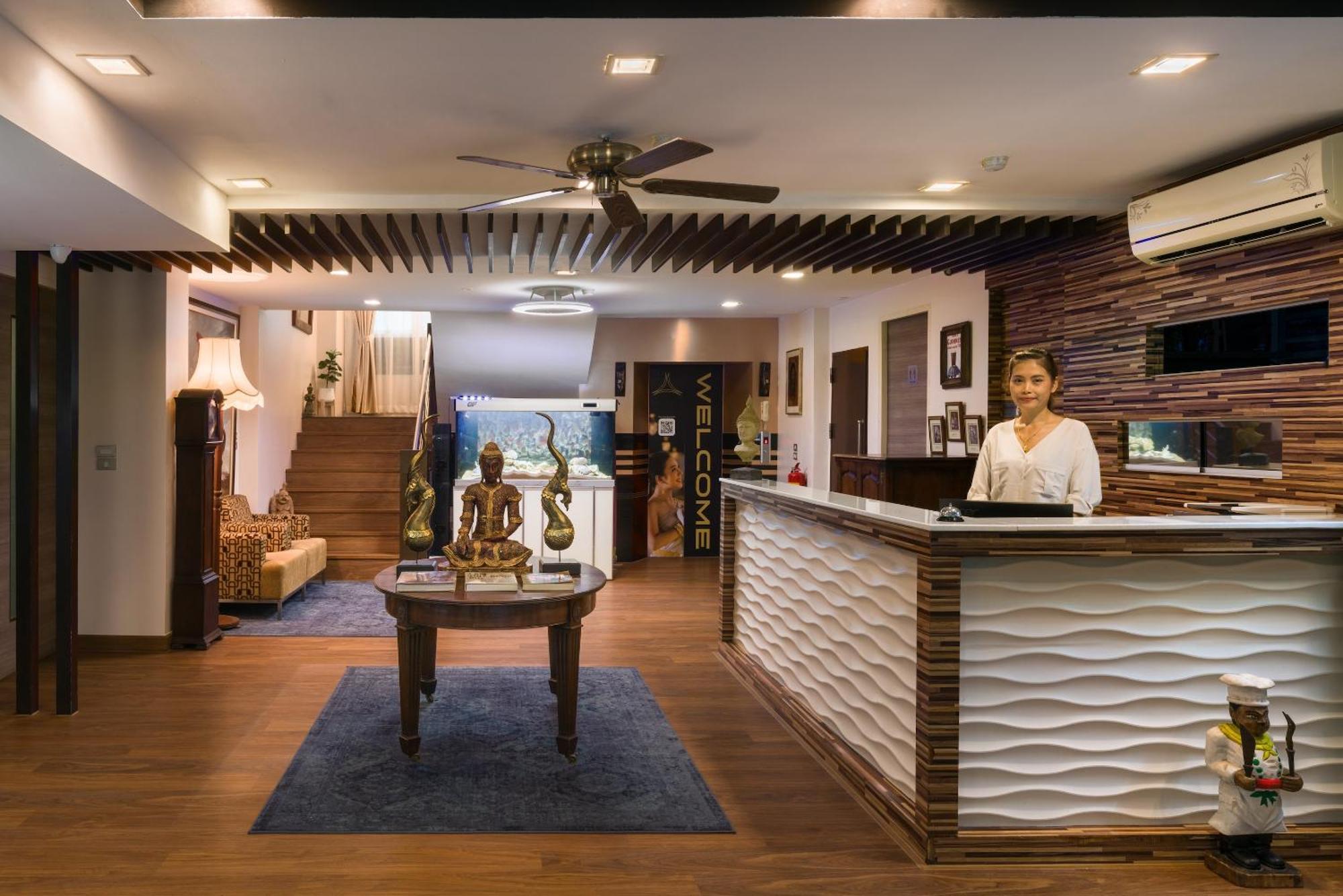 Aspira Suites Sukhumvit 20 Бангкок Экстерьер фото