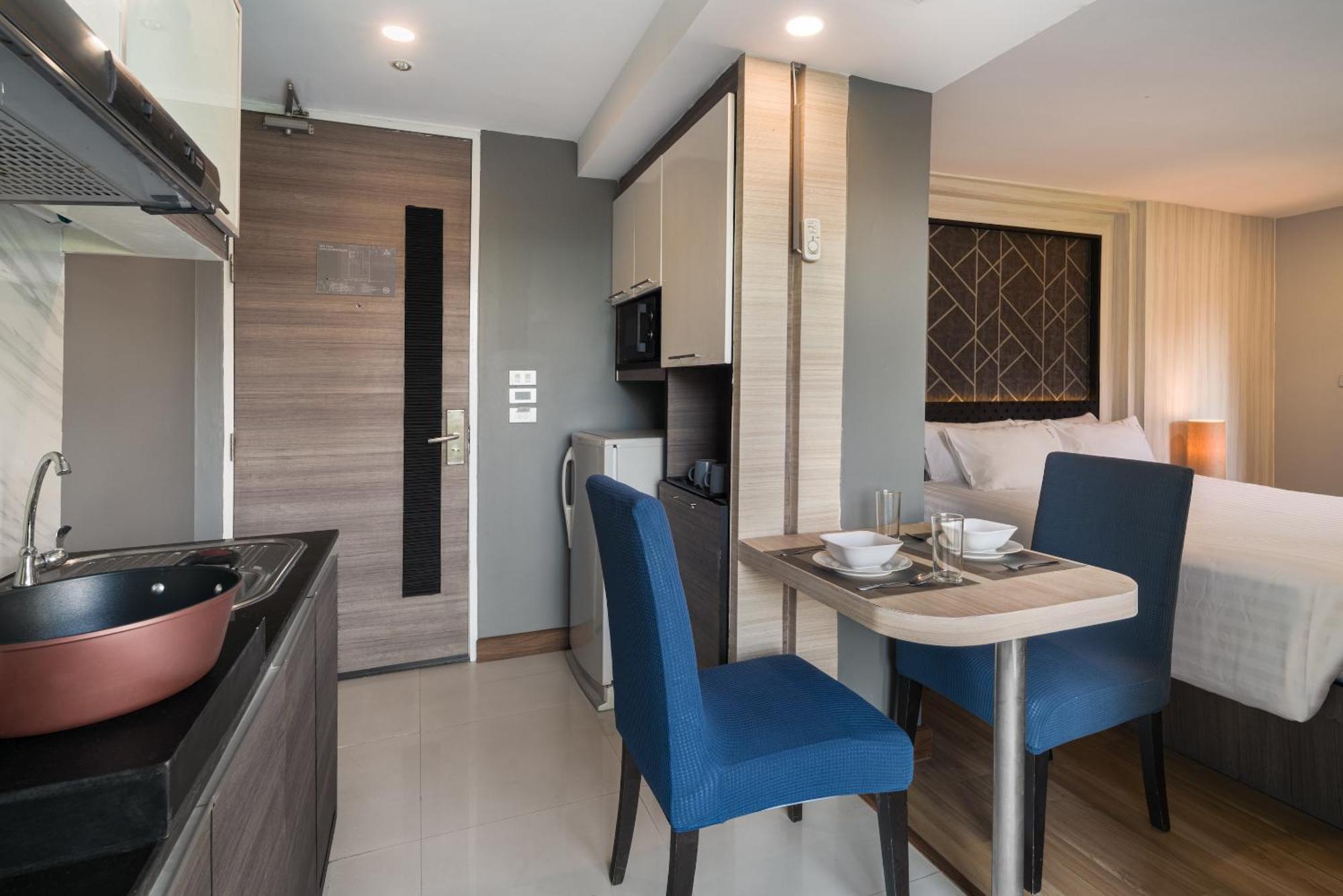 Aspira Suites Sukhumvit 20 Бангкок Экстерьер фото