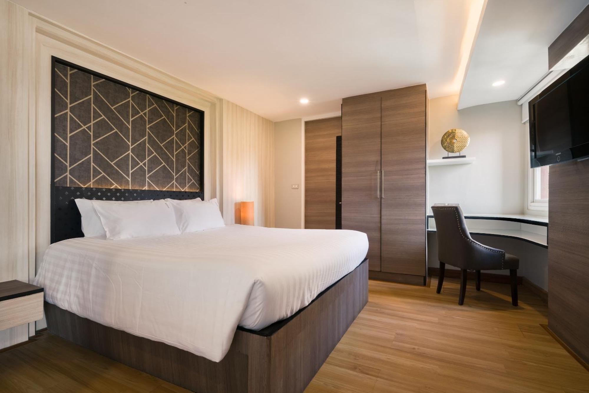 Aspira Suites Sukhumvit 20 Бангкок Экстерьер фото